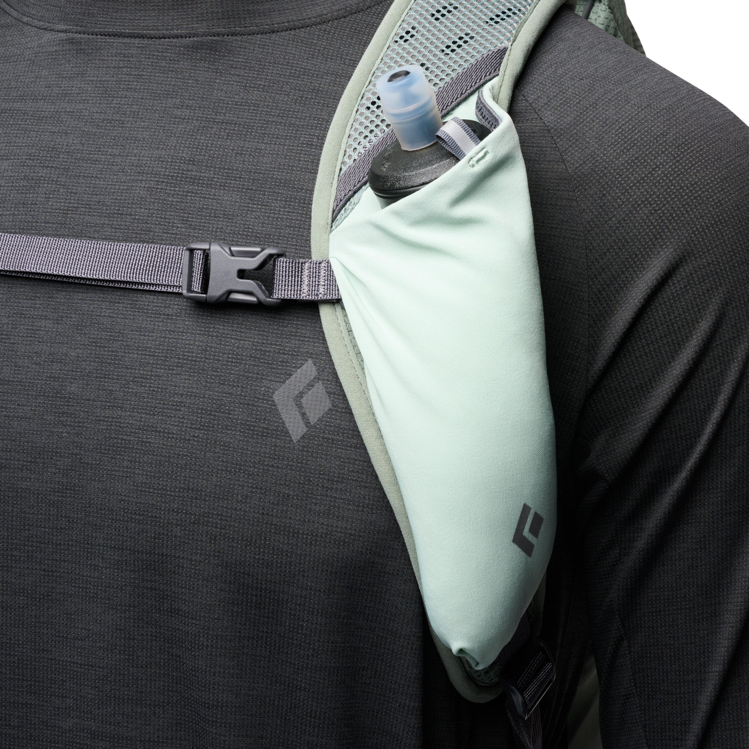 Trail Vista 20 Backpack - Image 11